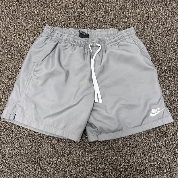 NIKE 나이키 운동복 반바지 M