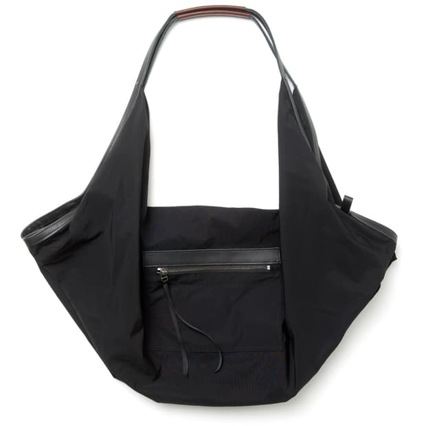 해칭룸 Wrapper Bag Black