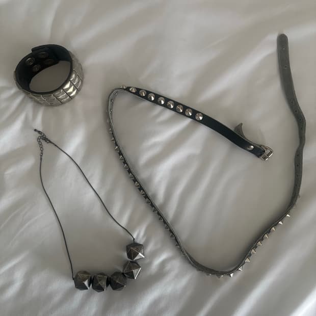 Stud leather accessories