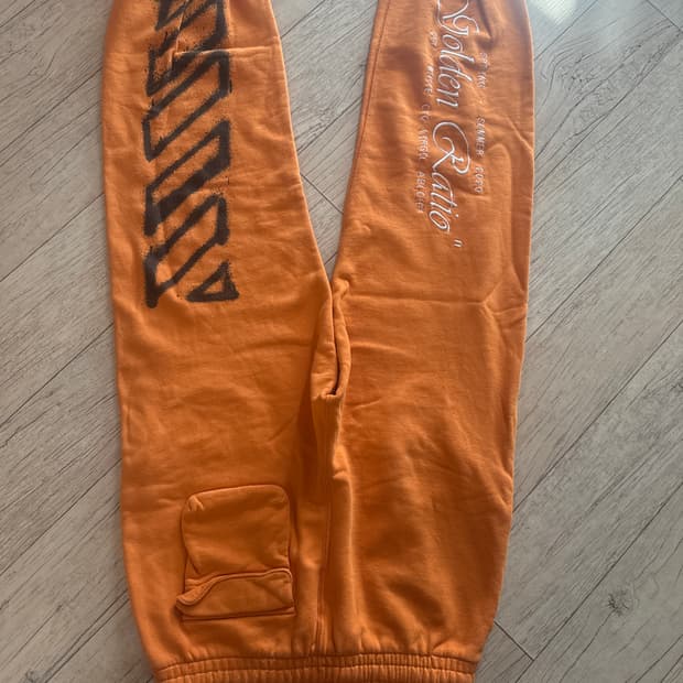 오프화이트스웻팬츠