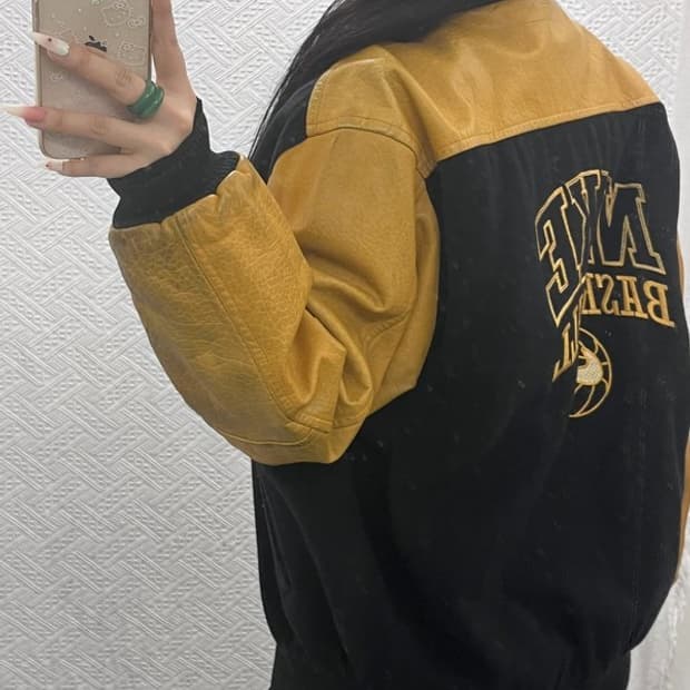 나이키 올드스쿨 레트로 빈티지 소가죽 바시티자켓 100 C09398