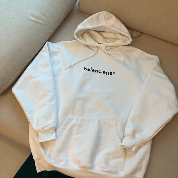 Balenciaga  카피라이트 후드