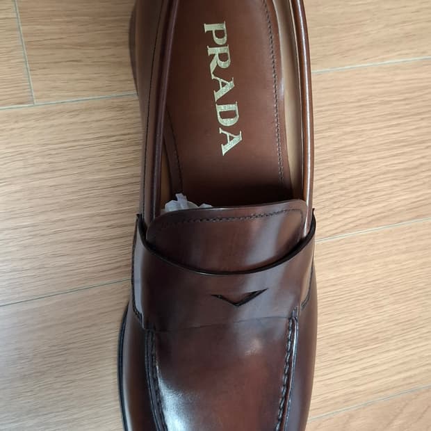(새제품) 프라다 남성 브라운 로퍼