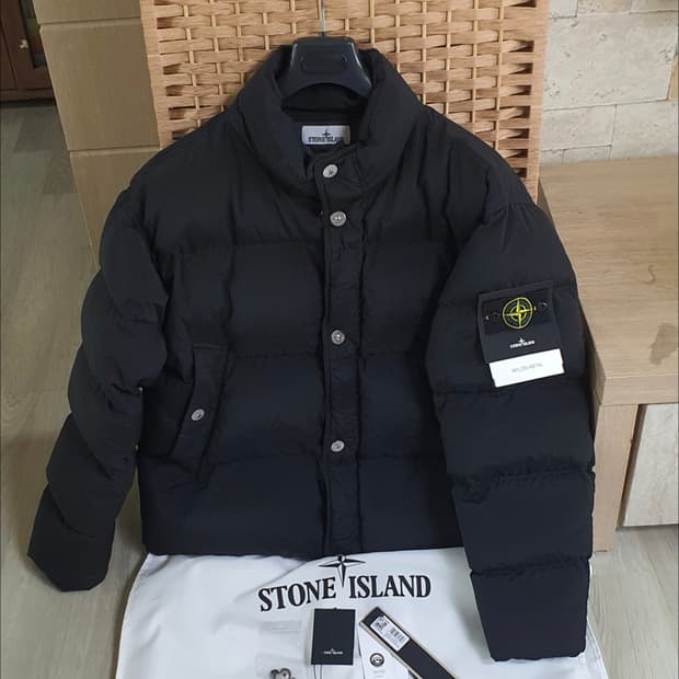 스톤아일랜드 크링클랩스 25fw 패딩 XL 새상품급 정품(한글텍O)