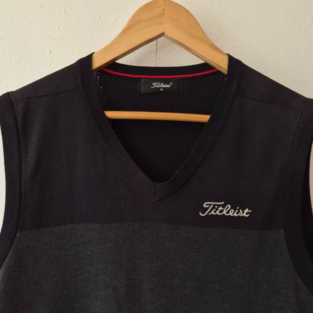 타이틀리스트 남성 브이넥니트조끼 M95사이즈
