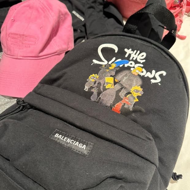 발렌시아가 심승 백팩