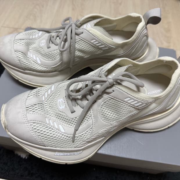 42) 발렌시아가 서킷 에그쉘 베이지