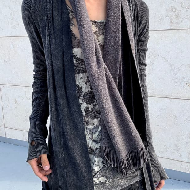 5. Grey scarf 2.2