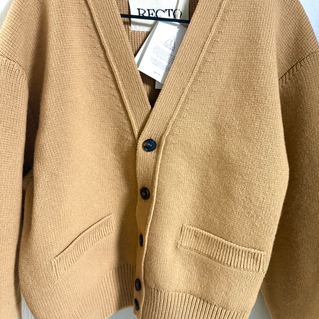 새상품) 렉토 가디건 베이지 S (변우석 착용)