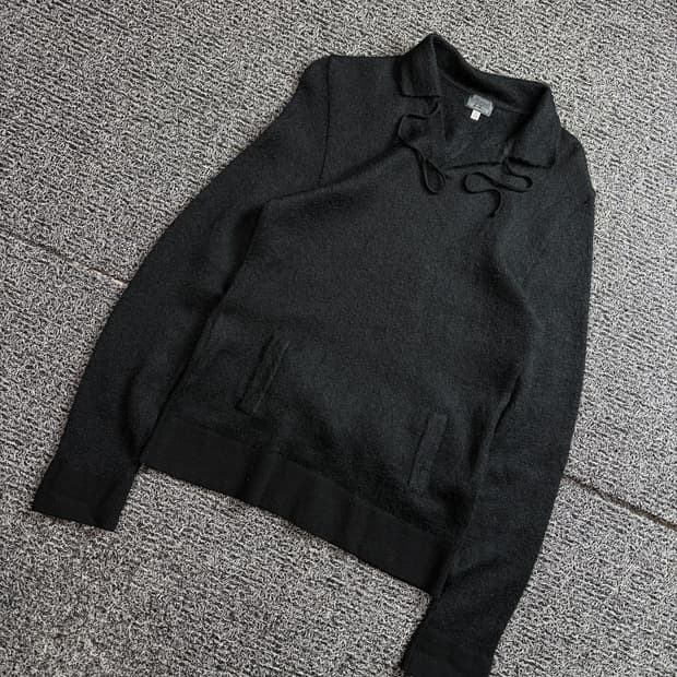 VERSUS 베르사체 베르수스 블랙 미니멀 니트 2320