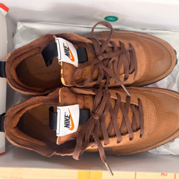 나이키 x 톰 삭스 제너럴 퍼포즈 슈 브라운