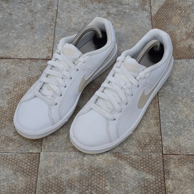 (230)나이키 코트 로얄 