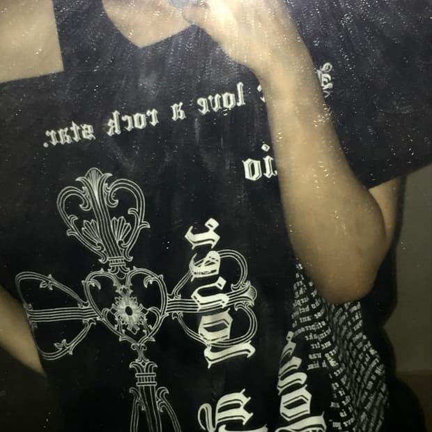 BLACK LOVER ONE SHOULDER T-SHIRTS