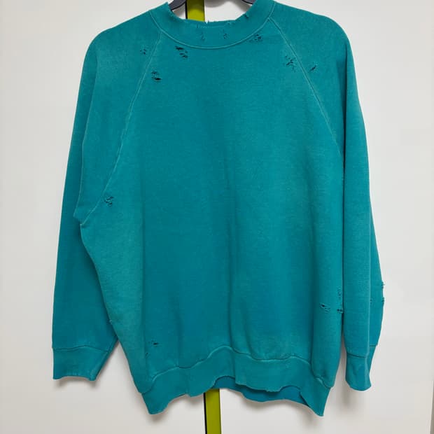 디스트레드 빈티지 스웻