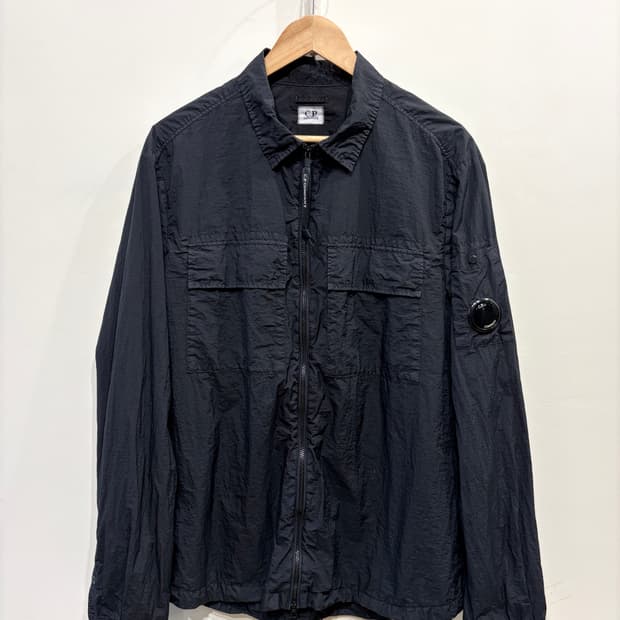 C.P. 컴퍼니 테일론 L 집업 셔츠 자켓