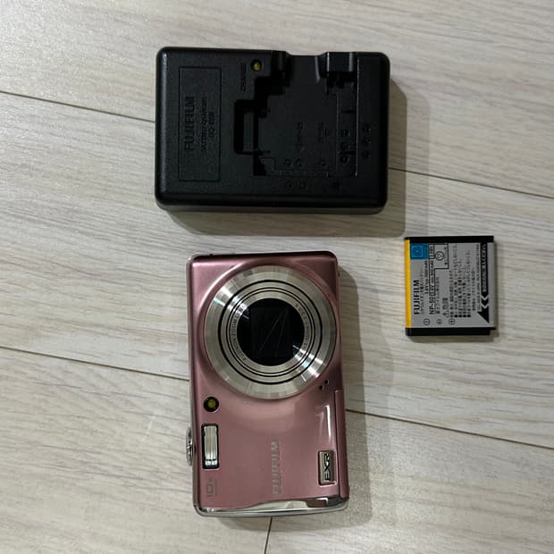 후지필름 FinePix F70EXR 핑크