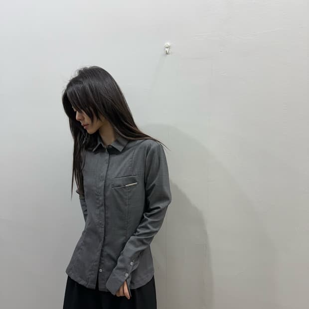 혜인서 프레피 무드 슬림 실루엣 셔츠