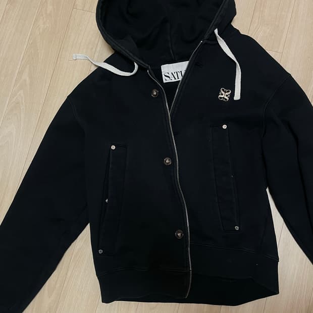 Satur 새터 후드집업