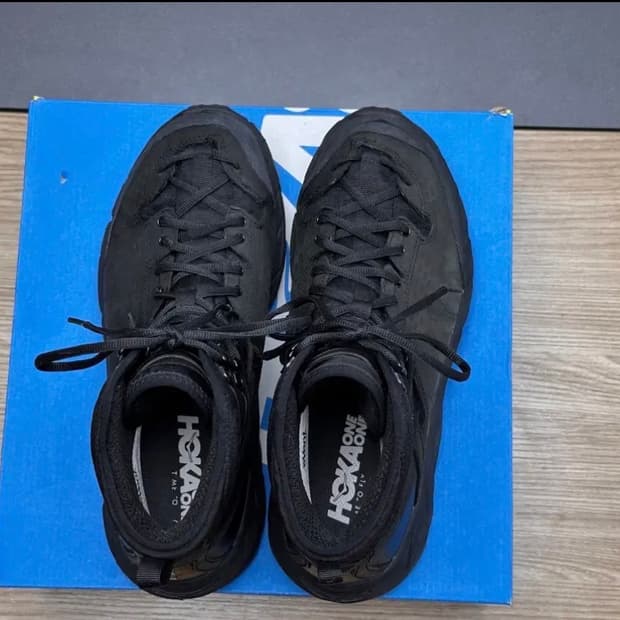 호카 울트라 하이 블랙 275