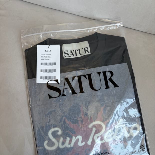 SATUR 세터 차콜 티셔츠 택ㅇ / 새상품