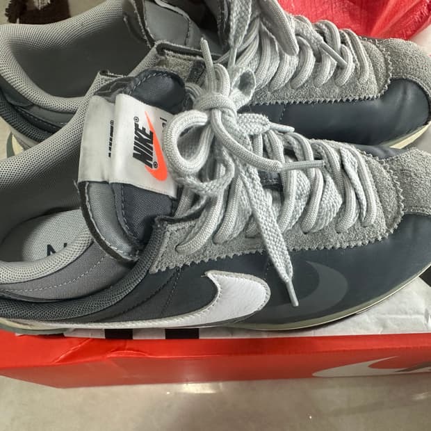 나이키 사카이 코르테즈