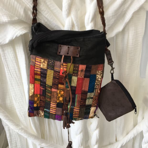 ethnic mood cross bag