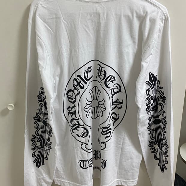 크롬하츠 홀스슈 플로랄 롱슬리브 사이즈 m (풀구성)