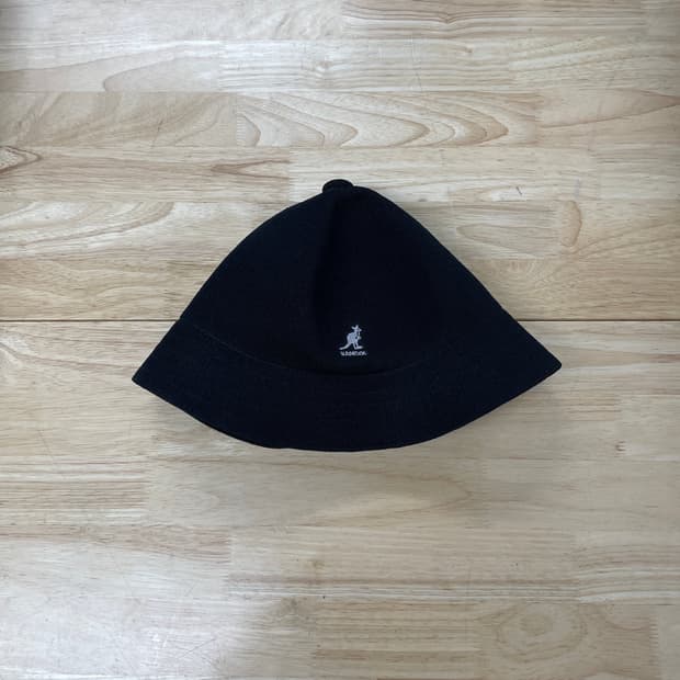 캉골 블랙 버킷햇 M