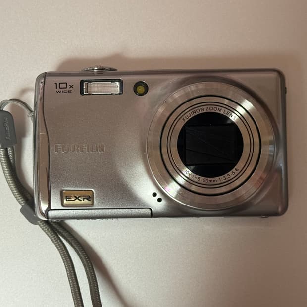 후지필름 파인픽스 f70exr