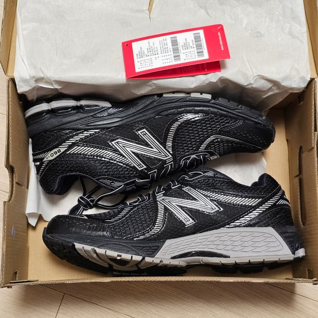 285 새제품) 뉴발란스 860v2 블랙 그레이 남자 신발 ML860XC