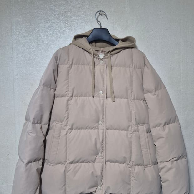 빈폴 니트 경량 숏 다운점퍼