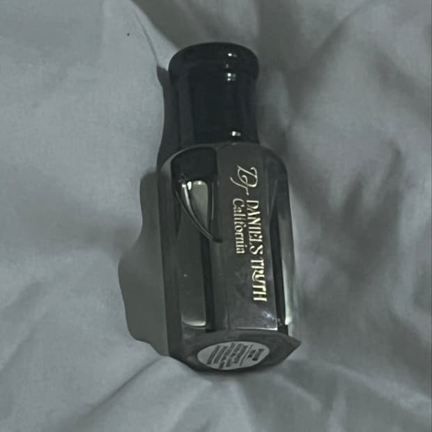 다니엘트루스 백현 향수 밤쉘 10ml