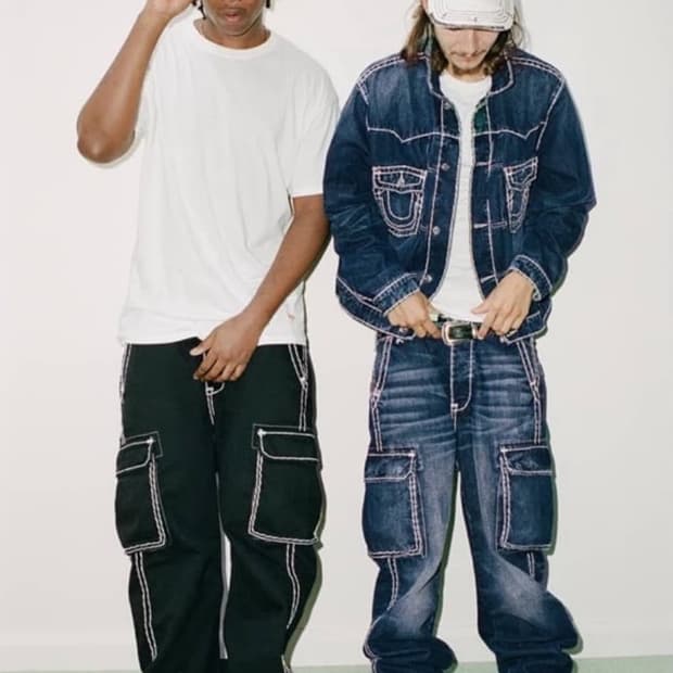 슈프림  트루릴리리젼