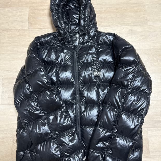 스투시 미드 웨이트 푸퍼 블랙 M