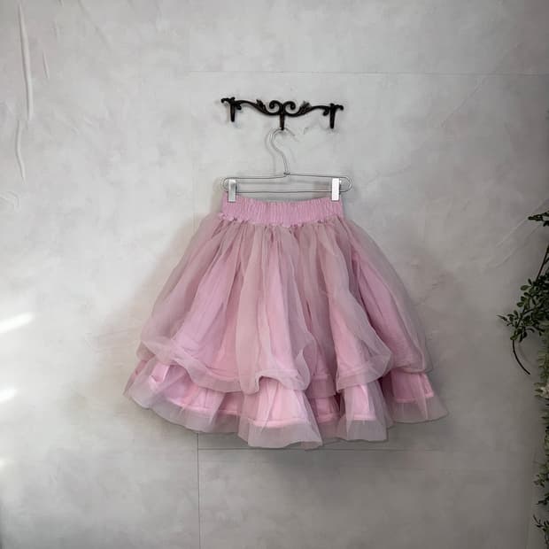 Baby pink layered balloon sha skirt