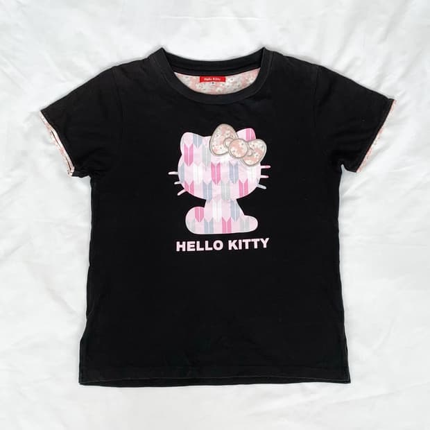 Hellokitty 헬로키티 사쿠라 반팔T