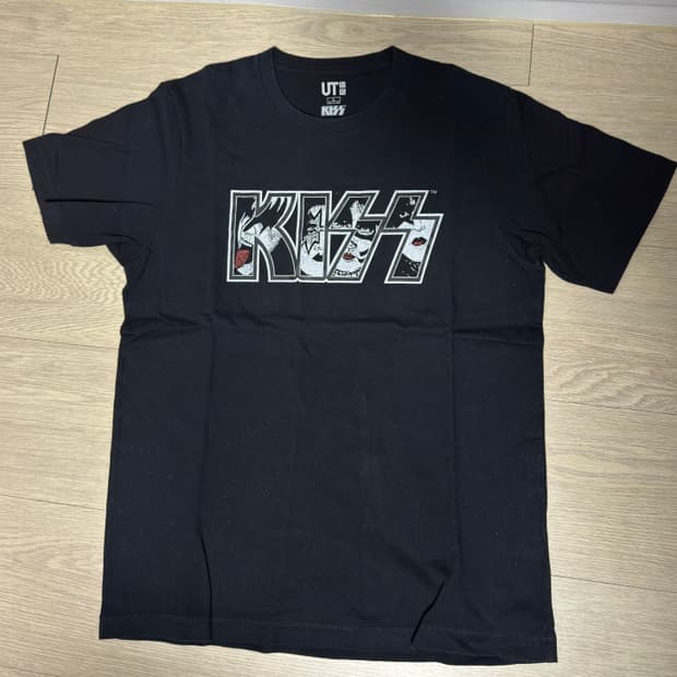 유니클로 UT 밴드 KISS 티셔츠