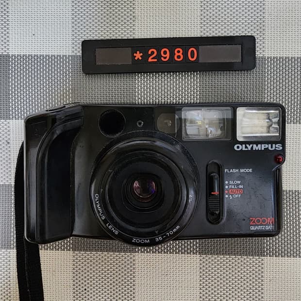 올림푸스 AZ-1 줌 필름카메라