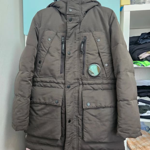 본래 가격 100만원정도 정품 씨피 !CP 컴퍼니 고글 패딩 야상 95 