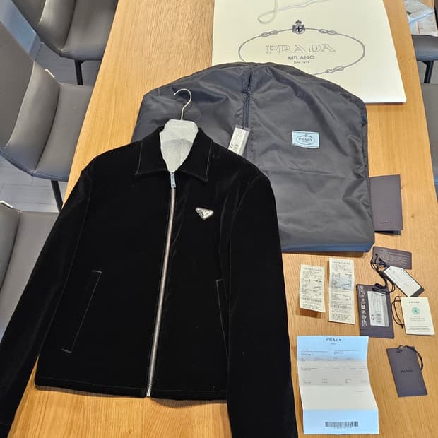 프라다 벨벳 블루종 자켓 블랙 M