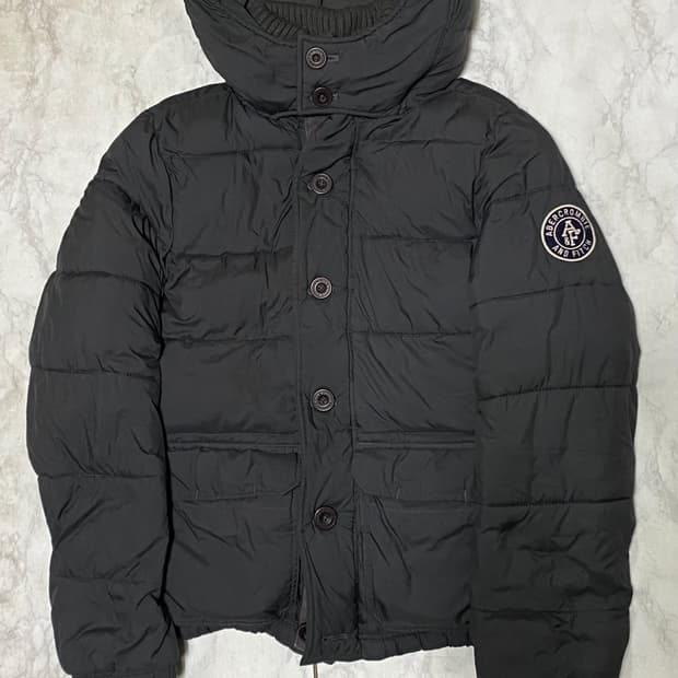 아베크롬비 패딩 점퍼 사이즈 90 ~ 95 남녀공용