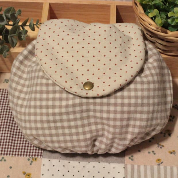 핸드메이드 도트 밴딩 파우치