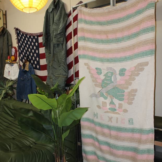 70sMexican Pictorial Blanket