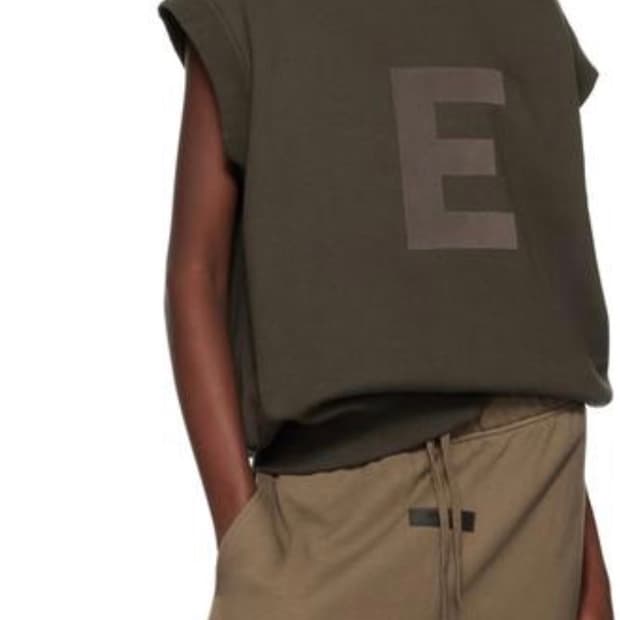 새상품 피어오브갓 ESSENTIALS터틀넥 민소매 티셔츠 XXS(44,5