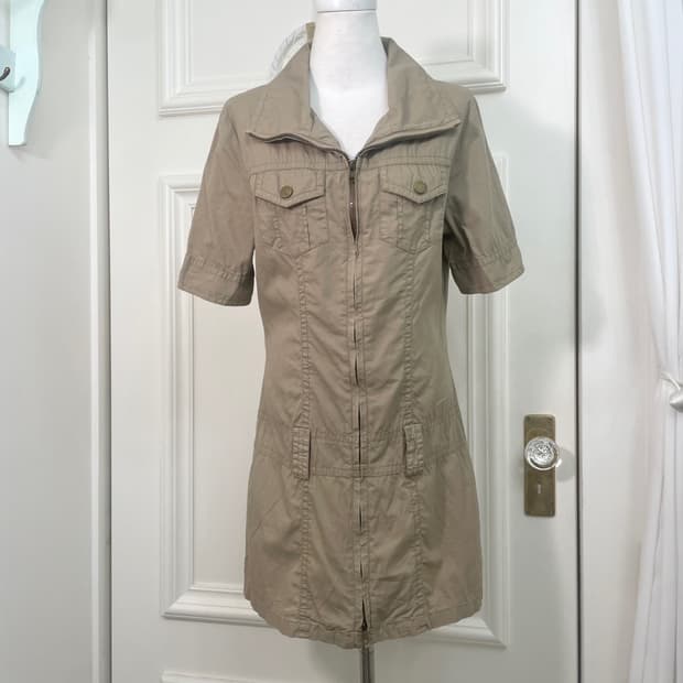 khaki pocket collar back print mini opc