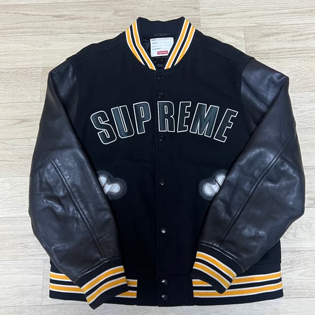 슈프림 18fw 본치토 바시티 L size