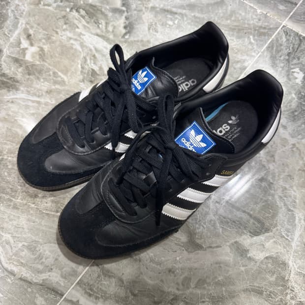 아디다스 삼바 og 265 사이즈 판매합니다.