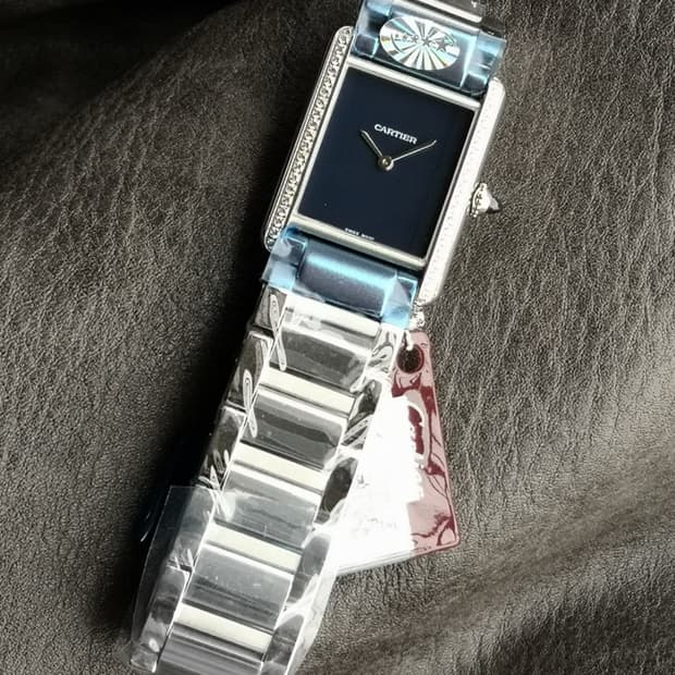 까르띠에 탱크 Tank Must Large