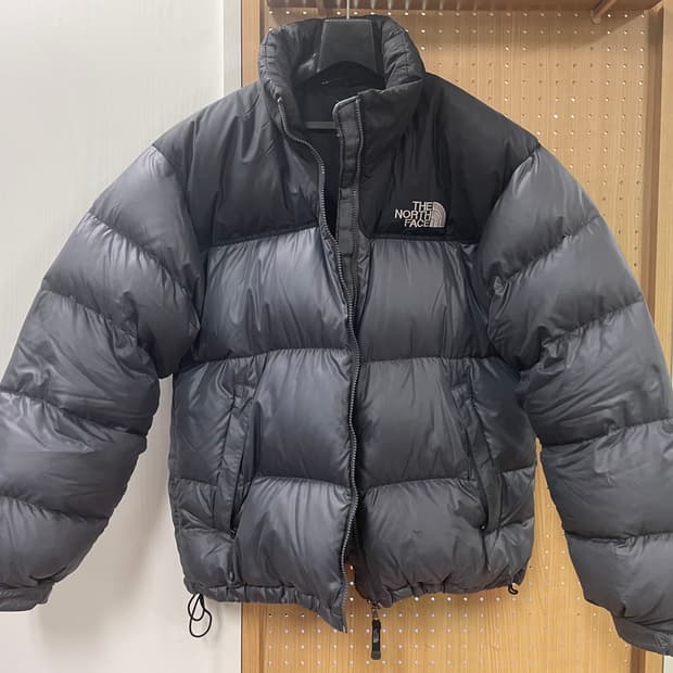 노스페이스 700 눕시 패딩 L사이즈 검정/그레이