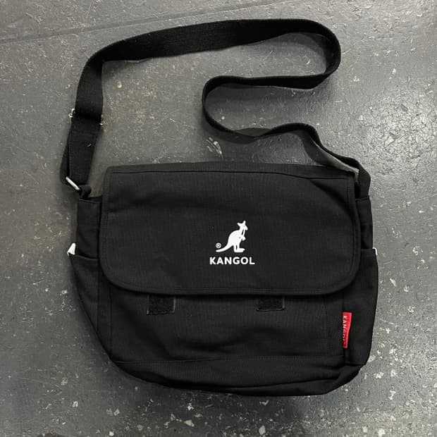 캉골 메신저백